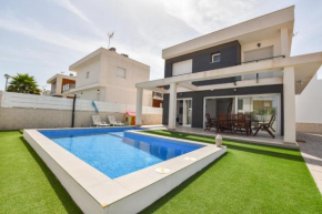 Casa Bos Palm Tree Villa with Pool